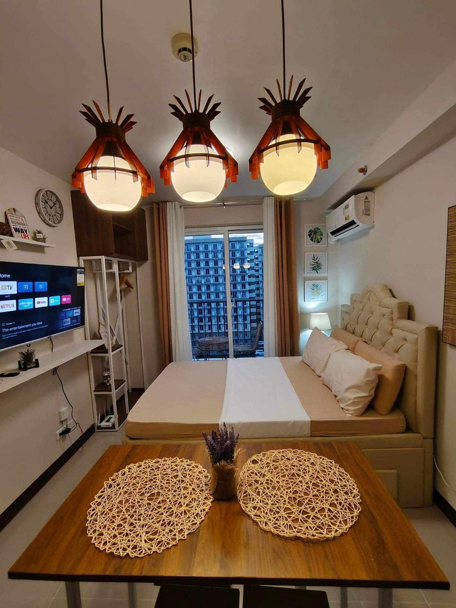Seo Staycation Мактан Екстериор снимка